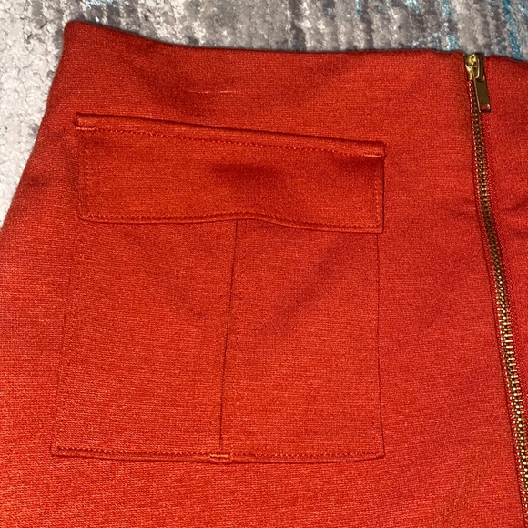 Banana Republic Rust Colored Mini Skirt Full Zipper - Picture 2 of 11